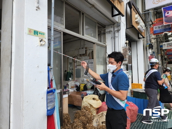 예천군은 SEMI 곤충엑스포 2022 예천곤충축제에 대비하기 위해 예천읍 상설시장 일대에서 사전 안전점검을 했다. (사진 = 예천군)