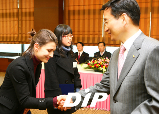 NSP통신-장학회 수여식