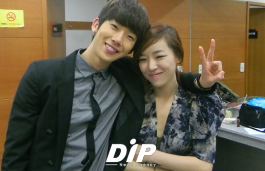 NSP통신-▲우결에 가상부부로 출연중인 조권과 가인<사진제공=MBC>