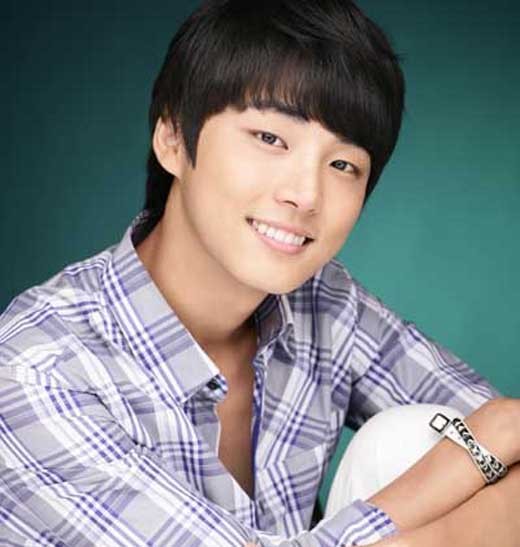 NSP통신-▲윤시윤<사진제공=택시엔터테인먼트>