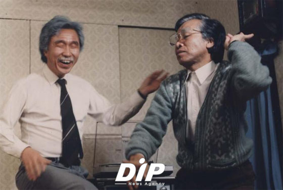 NSP통신-지난 1985년 개봉된 영화 철부지 출연 당시 故 배삼룡(사진 오른쪽)<사진출처=영화 철부지 스틸>