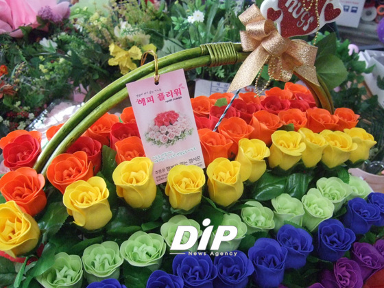 NSP통신-비누꽃장미를 만든 꽃바구니