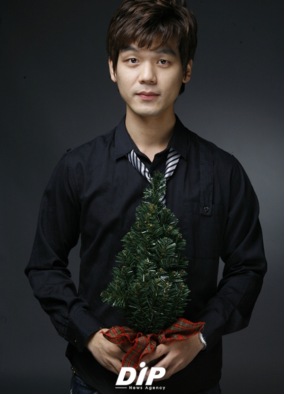 NSP통신-▲최근 개콘의 새 코너 슈퍼스타 KBS로 복귀한 개그맨 김진철<사진제공=알앤디클럽>