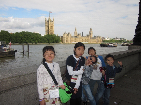 NSP통신-서강대 SLP 전국 영어대회 최우수상 수상자들.