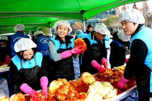 [NSP PHOTO]인천항만공사, 10톤 김장 인천 소외계층 1000여가구 등에 전달