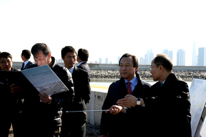 [NSP PHOTO][동정]홍일표 의원, 인천항 국제여객터미널 건설 현장 방문