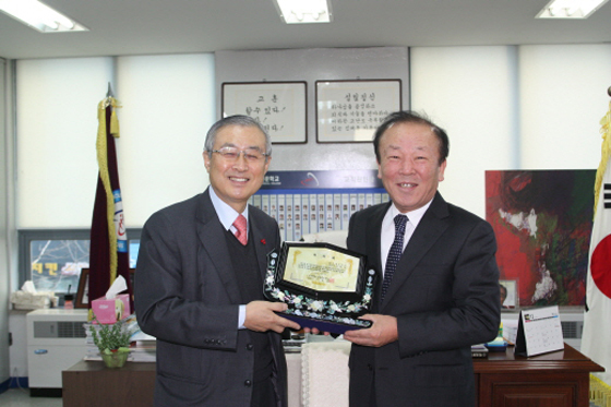 [NSP PHOTO]순돌 아빠 임현식 한국예전 교수됐다