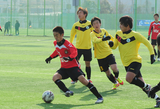 NSP통신-제14회 진주시장배 전국 중.고교 축구대회 경기광경 (진주시 제공)