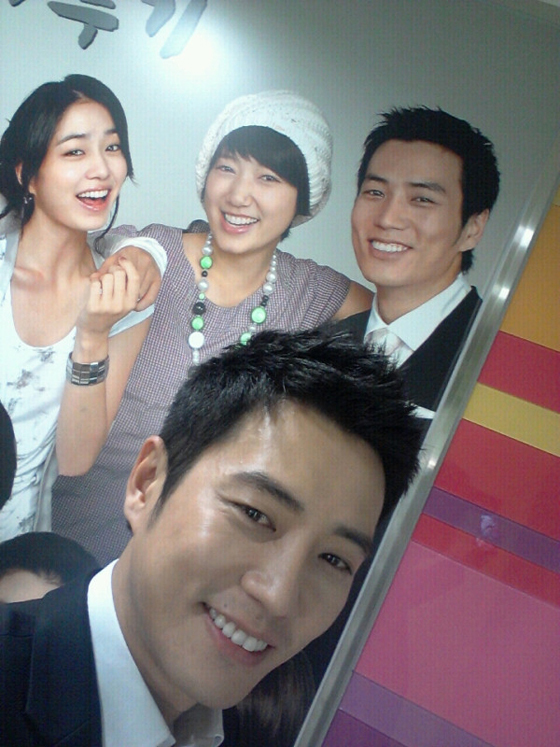 [NSP PHOTO]주상욱, 방부제 외모 화제…6년전 깍두기 포스터 속 모습 그대로