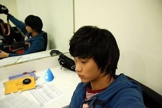 [NSP PHOTO]김수현 거울의 배신 셀카 아닌 척 딱 걸려