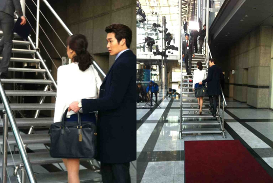 [NSP PHOTO]초한지 정겨운, 매너손 대열 합류…계단오르는 홍수현 뒤 서류가방 철통 가림