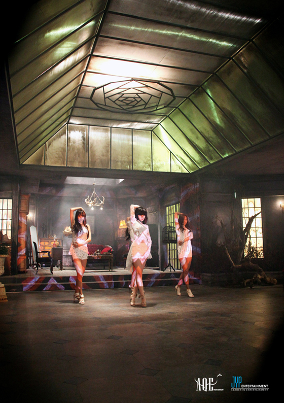 [NSP PHOTO]miss A, 뮤비 현장 스틸 공개…시크함 벗은 섹시·여성美 신곡 콘셉트 기대감↑