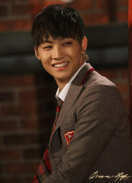 [NSP PHOTO]드림하이2 JB, 금발에서 검은 머리 파격 변신 이유는?