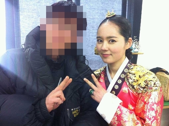 [NSP PHOTO]한가인 중전의상 포착, 해품달 해피엔딩 암시 스포일러?!