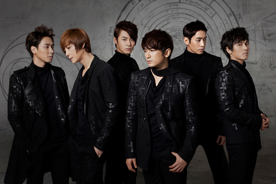 [NSP PHOTO]신화, 공백 무색 가요계 이어 광고계 섭렵 조짐…신사복 브랜드 모델 낙점
