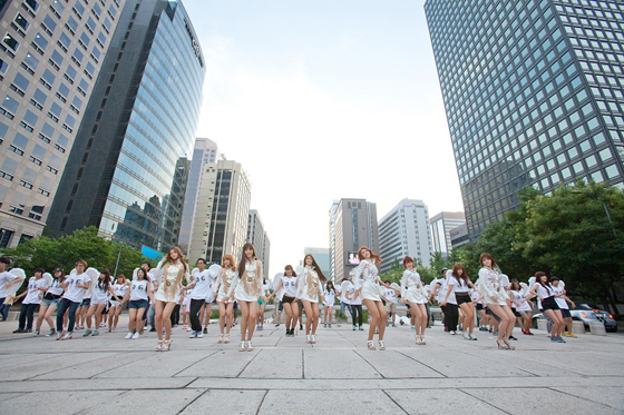 [NSP PHOTO]AOA, 런던 올림픽 응원 플래시몹 청계천 편 공개 대표팀 힘내세요