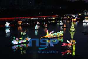 [NSP PHOTO]【韩国代表庆典】沉浸在迎接客人的快乐中的晋州南江流灯庆典现场（4) - 한국대표 진주남강유등축제