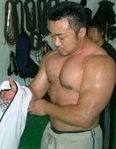 [NSP PHOTO]마동석, 30Kg 감량전 울퉁불퉁 뽀빠이 몸매 눈길