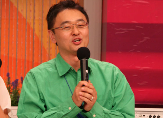 [NSP PHOTO]권영찬, 시각장애우 2명 개안수술 후원‥1년 새 10명 빛 찾아줘