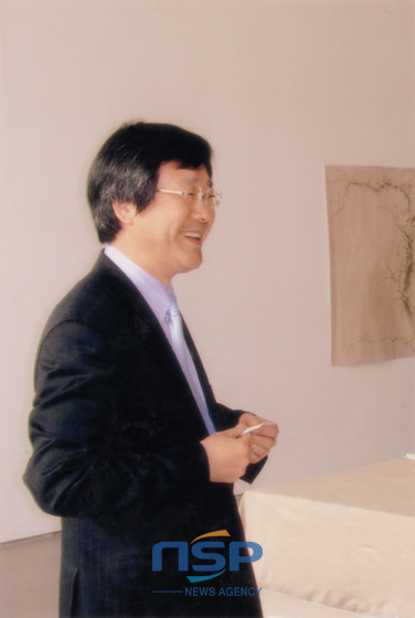 NSP통신-固定観念を逸脱した芸術の多様性を追求するイ・ヨングン会長