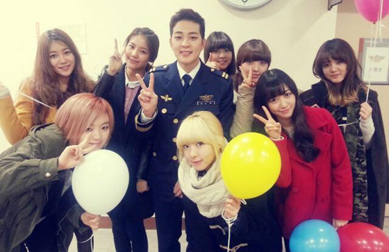 [NSP PHOTO]AOA, 박광현 응원 뮤지컬 관람 인증샷