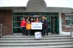 [NSP PHOTO]한국공항공사 부산본부, 2013 평창동계스폐셜올림픽에 참가하는 임화정 선수에 후원금 전달해