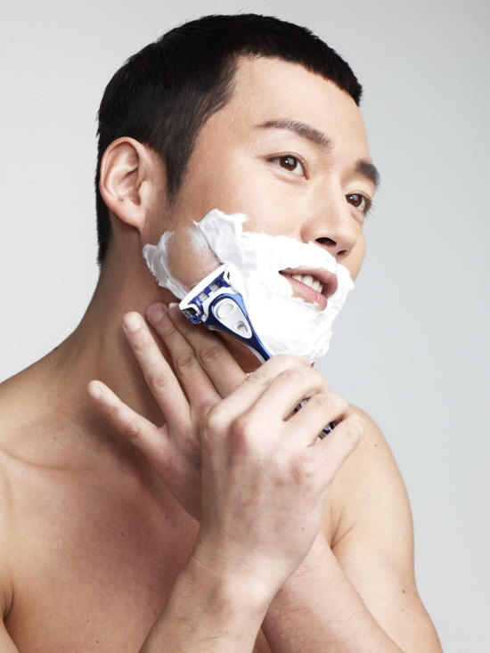 [NSP PHOTO]아이리스2 주인공 장혁, 이젠 면도기 쉬크 모델…부드움·카리스마 제격