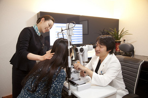 [NSP PHOTO]류규원 원장이 알려주는 하나의 물체가 두개로 보이는 증상 복시