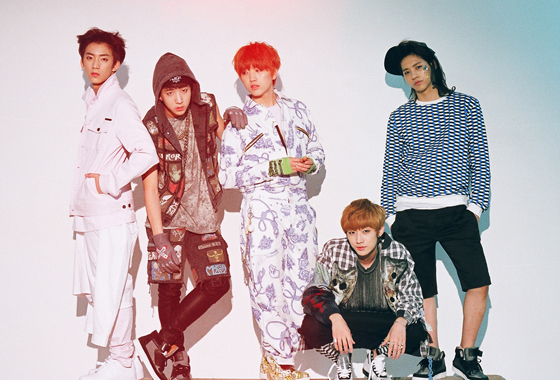 [NSP PHOTO]바로 활동 중단, 발목 부상 무대 무리…B1A4 후속곡 활동 취소