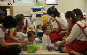 [NSP PHOTO][기업동정]깨끗한나라, 입양 앞둔 아이들 돌보미 봉사 진행