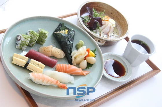 NSP통신-파크 하얏트 부산 다이닝룸 익스클루시브 시그니처 런치 세트. (파크 하얏트 제공)