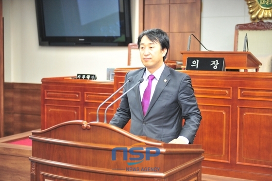 NSP통신-순천시의회 허유인의원이 개정조례안을 대표 발의하고 있다. /NSP통신=조용호 기자 (순천시의회 제공)