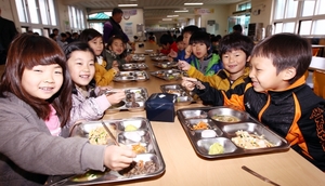 [NSP PHOTO]함평천지한우, 청소년 한우 맛 체험…급식 반찬 제공