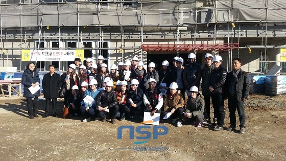 NSP통신-건축현장 견학중인 선문대학교 건축학과 학생들 (아산시)