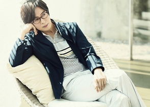 [NSP NEWS Image]Bae Yong Jun hẹn hò với cô gái trẻ nhỏ hơn 14 tuổi