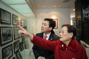 [NSP PHOTO]민족과 여성 역사관 찾은 박민식 의원