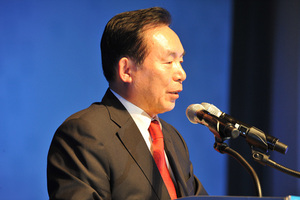 [NSP NEWS Image]서병수 출판기념회 축사하는 이인제 의원