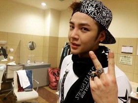 [NSP NEWS Image]チャングンソク控え室での写真公開完璧なビジュアル名古屋