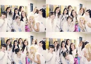[NSP NEWS Image]少女时代网上晒合照分享获奖喜悦
