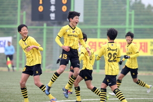 [NSP PHOTO]광양제철고 제철중 축구부, 전국대회서 잇따라 우승 기염