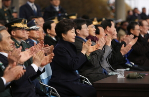 [NSP PHOTO]民-새정치 통합신당 창당에 朴 지지율 소폭 하락