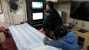 [NSP PHOTO]목포해양경찰서, 섬마을 30대 응급환자 긴급이송