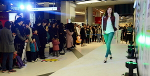 [NSP PHOTO][업계동향]디큐브백화점, 60여개 브랜드 참여한 봄 패션파티 성황