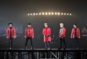[NSP PHOTO]BIGBANGFantastic Baby 、YouTube再生回数１億回突破…韓国男性グループ史上初