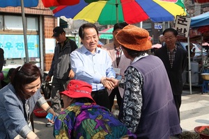 [NSP PHOTO][6.4선거]최형식 담양군수 예비후보 등록…선거운동 본격 점화