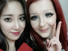 [NSP NEWS Image]최희, ‘세일러문 인형녀’ 파격 변신…원조 ‘인형녀’와 미모 대결