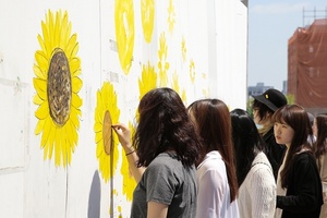 [NSP PHOTO]광주 동구, 금남로서 세월호 애도 해바라기 심기