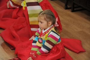 [NSP PHOTO]한복 입은 부산러시안스쿨 학생들누가 제일 잘 어울리나요