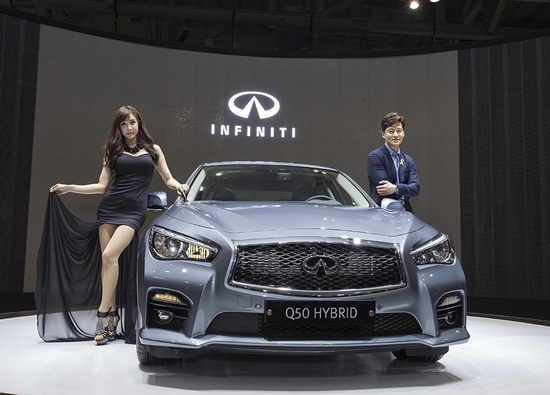 NSP통신-2014 부산국제모터쇼 인피니티 프레스발표회 스케치 인피니티 홍보대사 이서진과 모델