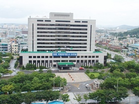 [NSP PHOTO][지자체동정]군산시, 한국지엠 군산공장 발전 정책토론회 개최 外